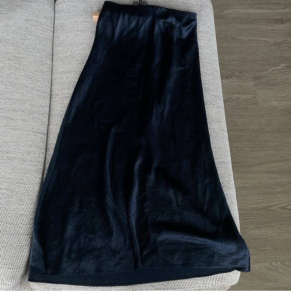 Babaton Dark Blue Slip Satin Maxi Skirt Size 0 - Picture 3 of 6